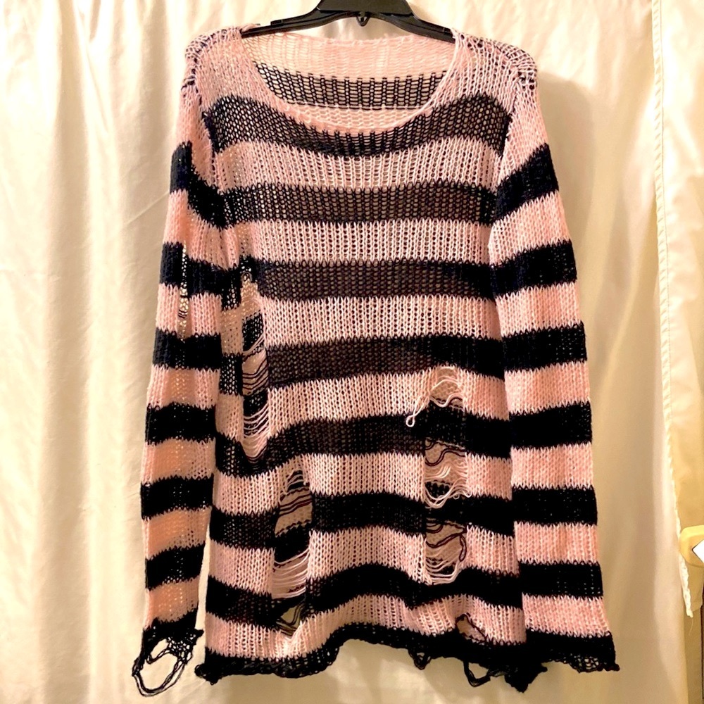 BRAND NEW~OVERSIZED PINK & BLACK STRIPED SLASHER SWEATER~LG~BY VAMPIRE FREAKS